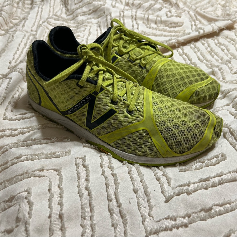 New Balance Minimus Zero - Yellow and Black Athletic Shoes
